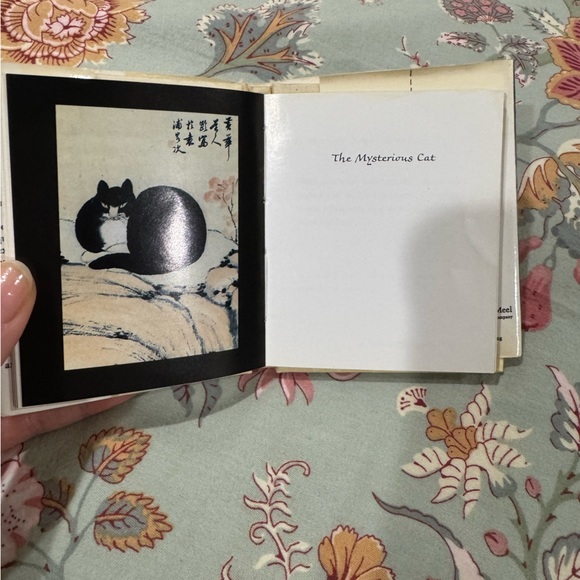 Cats A Feline Potpourri Book - Picture 7 of 13